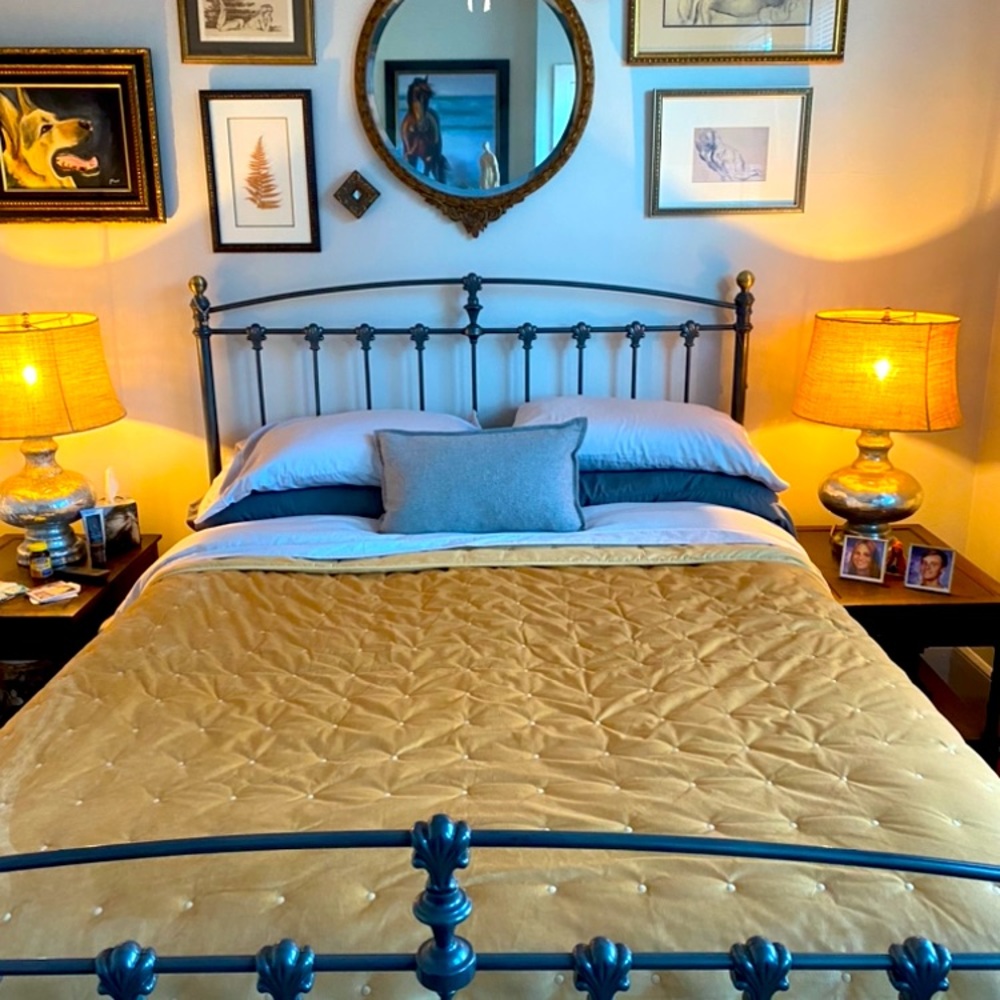 Queen Comforter